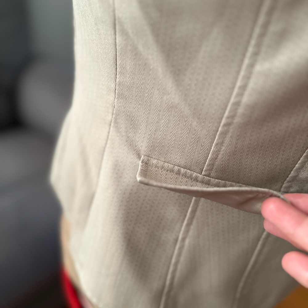Tailored Tan Suit Jacket with 3/4 Sleeves - Picture 7 of 11